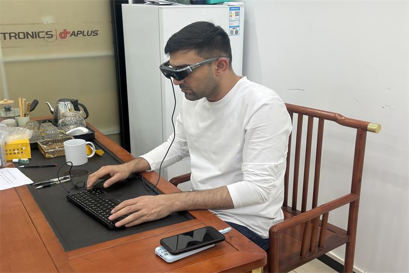 Turkmenistan Customer Visits SPAEXI, Deeply Experiences ARPC Visual-Spatial Quantum All-in-One