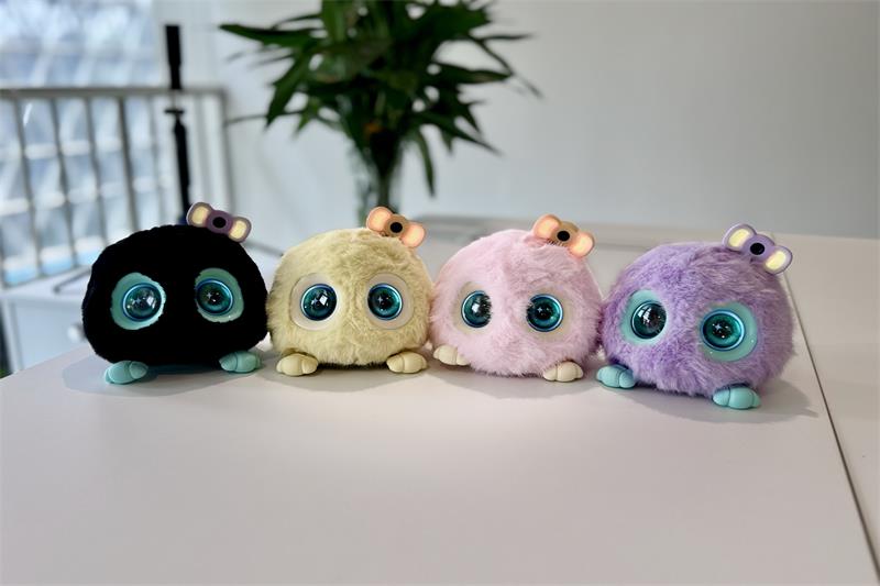 TATA Series Dual-Model Comparison: How DF583 Piyta and DF585 Buita Divide the AI Pet Robot Market